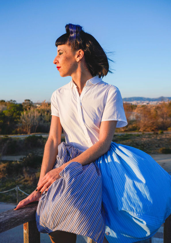 blue-fifties-dress-sustainable-design-made-in-barcelona-modaecologica